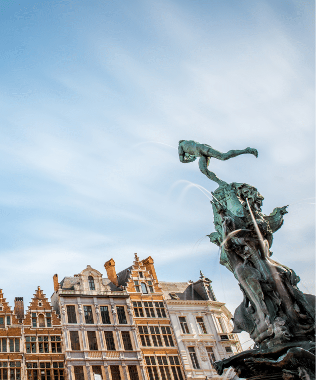 Brabo standbeeld in Antwerpen
